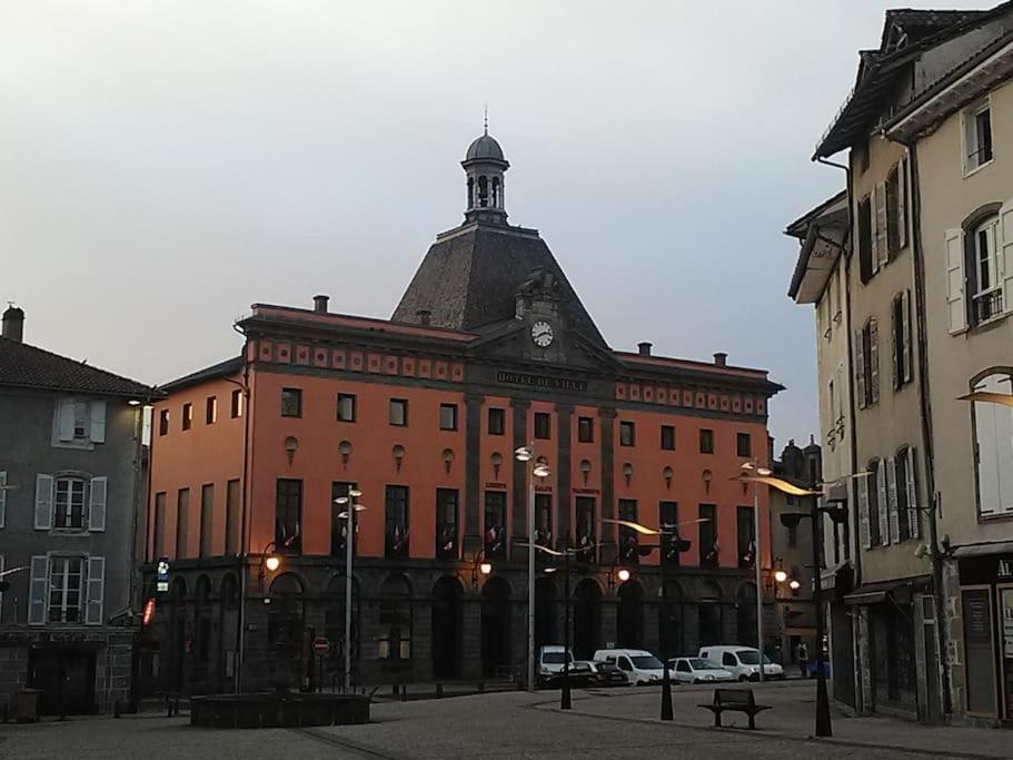 Les Marmottes Apartment Arpajon-sur-Cere Bagian luar foto